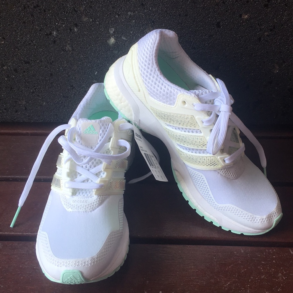 Women's Adidas Response Boost 2